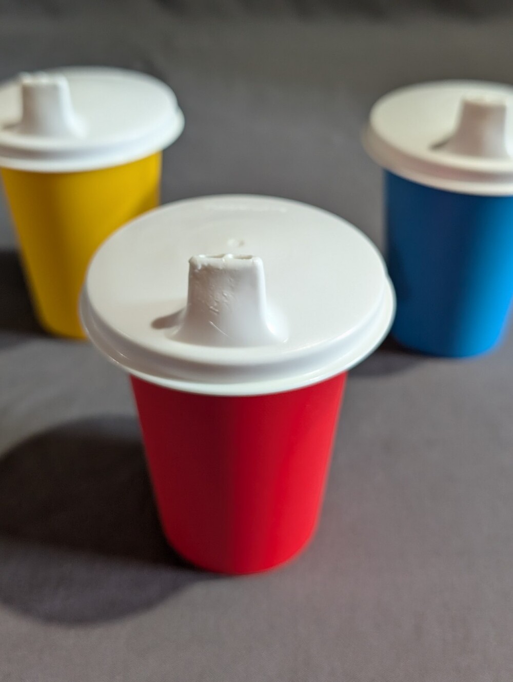 3 Tupperware Bell Tumblers Cups With Sippy  Lid Covers 7 Oz  Red Blue Yellow
